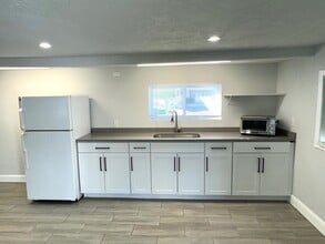515 49th Ave Terrace W in Bradenton, FL - Building Photo - Building Photo