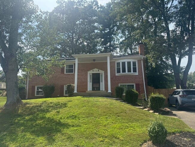 property at 13844 Delaney Rd