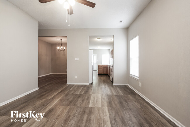 8119 Corktree Dr in Indianapolis, IN - Building Photo - Building Photo