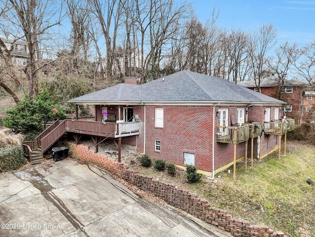 2726 Brownsboro Rd in Louisville, KY - Building Photo - Building Photo