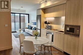 1 Jarvis St in Hamilton, ON - Building Photo - Building Photo