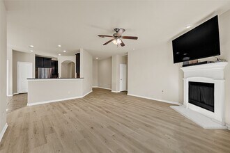 11011 Gallant Flag Dr in Tomball, TX - Building Photo - Building Photo