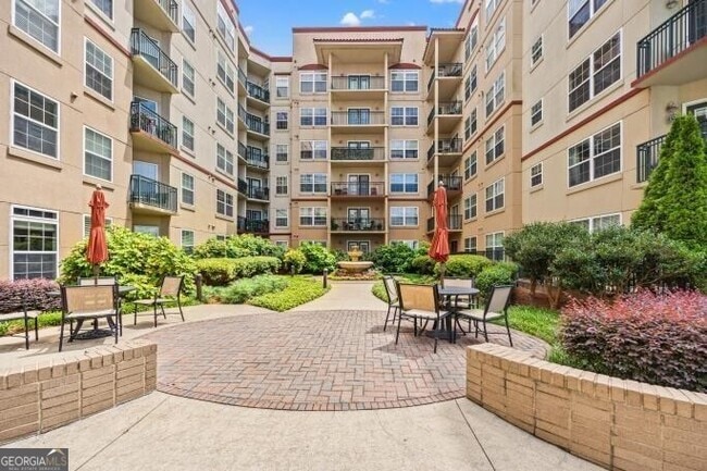 230 E Ponce de Leon Ave in Decatur, GA - Building Photo - Building Photo