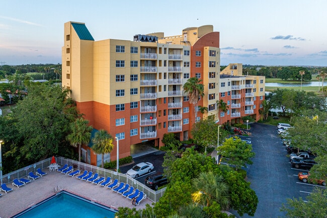 Vacation Village in Weston, FL - Building Photo - Building Photo