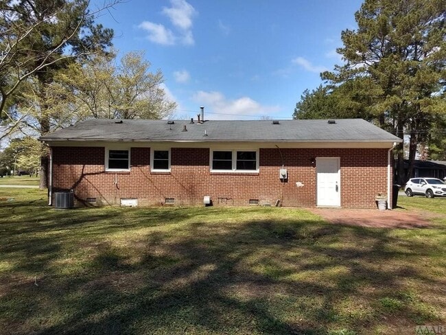 506 Bonner Dr in Elizabeth City, NC - Building Photo - Building Photo