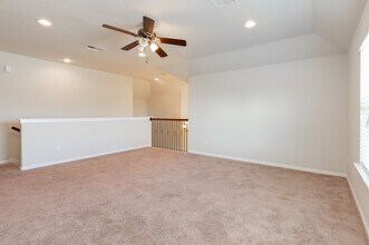 10 Log House Ct in Tomball, TX - Building Photo - Building Photo