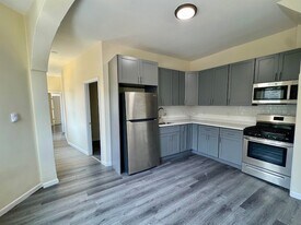 566 Newark Ave, Unit 2 in Jersey City, NJ - Building Photo