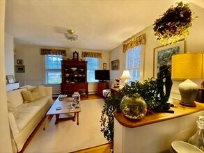 314 Conant Rd, Unit 314 in Weston, MA - Building Photo - Building Photo