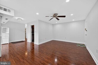 12753 Dara Dr in Woodbridge, VA - Building Photo - Building Photo