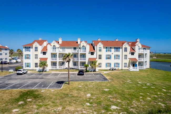 Beach Club in Corpus Christi, TX - Foto de edificio - Building Photo