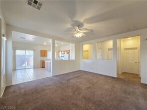 184 Mt Earl Ave in Henderson, NV - Building Photo - Building Photo