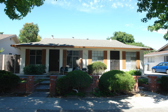 785 Nevin Way in San Jose, CA - Foto de edificio - Building Photo