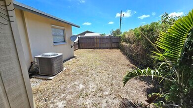 5108 Michigan Ave in West Palm Beach, FL - Building Photo - Building Photo