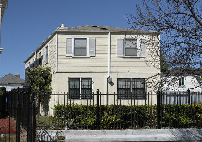 1521-1525 Filbert St in Oakland, CA - Building Photo - Building Photo