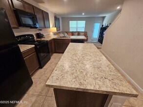 2550 Sadler Trce Wy in Jacksonville, FL - Building Photo - Building Photo