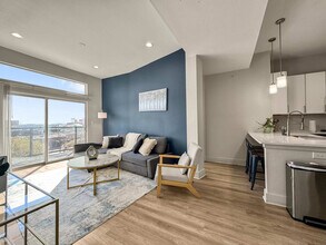 2916 Indiana St in Dallas, TX - Foto de edificio - Building Photo