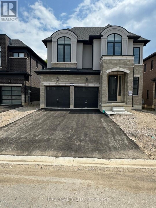 141 Harwood Ave in Woodstock, ON - Building Photo