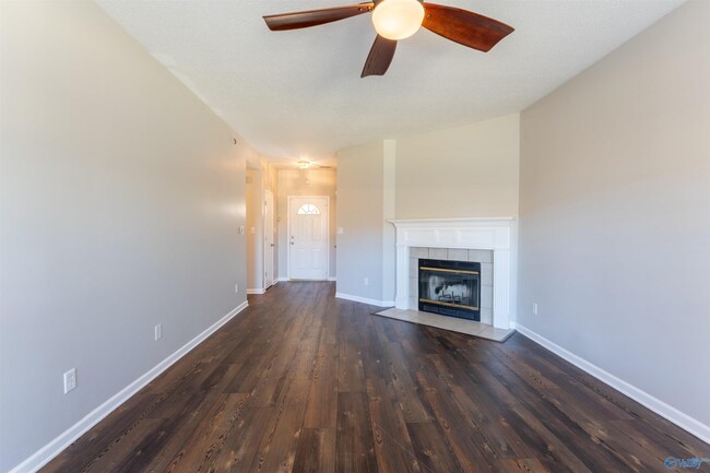 122 Otter Trail SW in Huntsville, AL - Building Photo - Building Photo