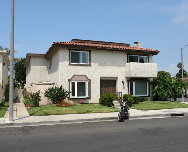 16631 Sims St in Huntington Beach, CA - Building Photo - Building Photo