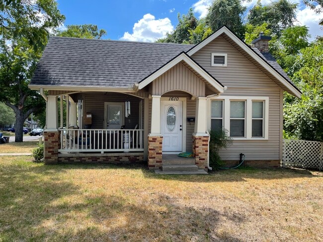 property at 1610 S Austin St