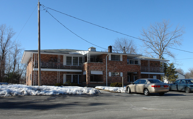 Birch Briar in Clifton Park, NY - Foto de edificio - Building Photo