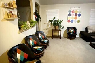 1610 Windridge Dr in Lockhart, TX - Building Photo - Building Photo