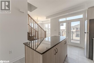 84 Ennerdale St in Barrie, ON - Building Photo - Building Photo
