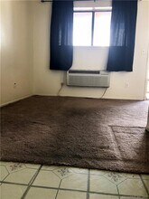 26 High St-Unit -4 in Norwalk, CT - Building Photo - Building Photo