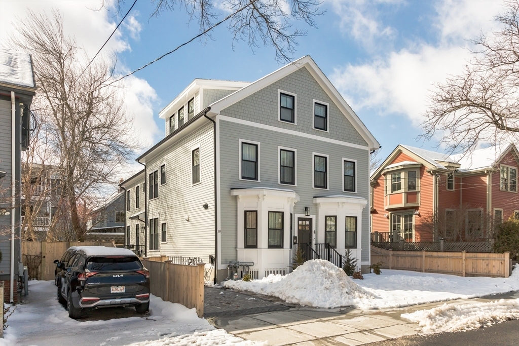 20 Fairmont St in Cambridge, MA - Building Photo