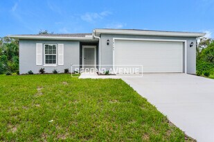 18165 Cheyenne Ave in Port Charlotte, FL - Building Photo