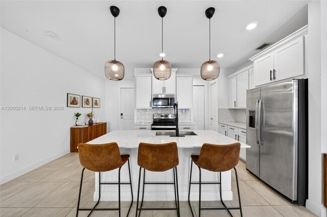 property at 4349 Veleiros Ave