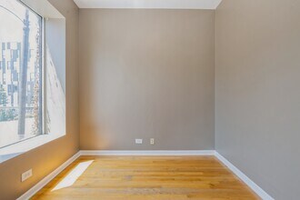 2620 W North Ave in Chicago, IL - Building Photo - Building Photo