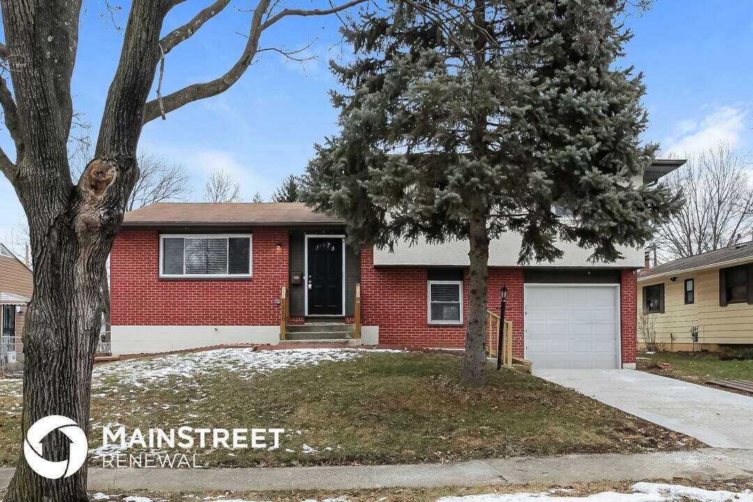 1256 Thurell Rd in Columbus, OH - Building Photo