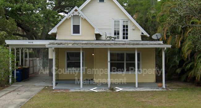 property at 906 Jones St