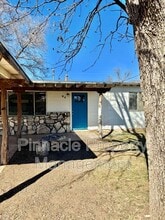 64 E 32nd St in San Angelo, TX - Building Photo - Building Photo