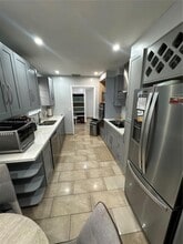 6439 SW 7th St in Pembroke Pines, FL - Building Photo - Building Photo