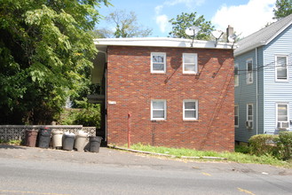 411 5th Ave in Paterson, NJ - Building Photo - Building Photo