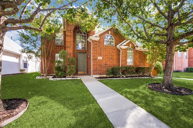 4012 Briarbend Rd in Dallas, TX - Building Photo