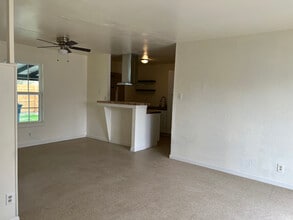 2074 Springvale Dr in San Antonio, TX - Building Photo - Building Photo