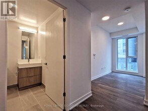 130 River St in Toronto, ON - Building Photo - Building Photo