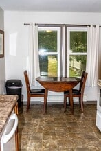 422 1/2 W New York Ave in Creston, IA - Building Photo - Building Photo