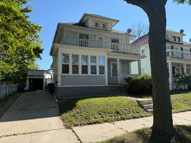 1627 Michigan Ave