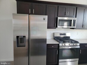 573 Brook Shire Ct in Mechanicsburg, PA - Building Photo - Building Photo