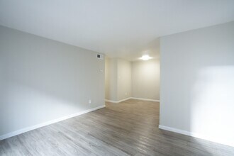 12550 John F Kennedy Blvd in Houston, TX - Building Photo - Building Photo