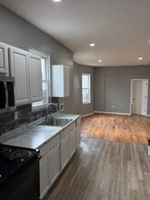 904 S 18th St in Newark, NJ - Foto de edificio - Building Photo