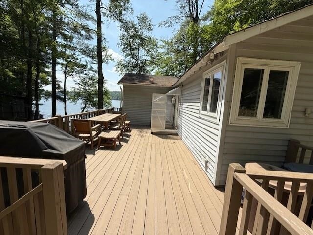 41 Northshore Rd in Sunapee, NH - Foto de edificio - Building Photo