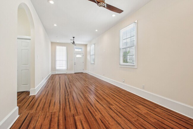 1821 Marigny St in New Orleans, LA - Building Photo - Building Photo