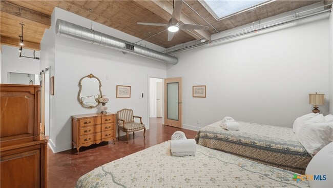 property at 222 Losoya St