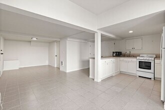 1325 SE Boise St in Portland, OR - Building Photo - Building Photo