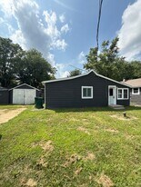 321 Vincent Ave in Rockford, IL - Building Photo